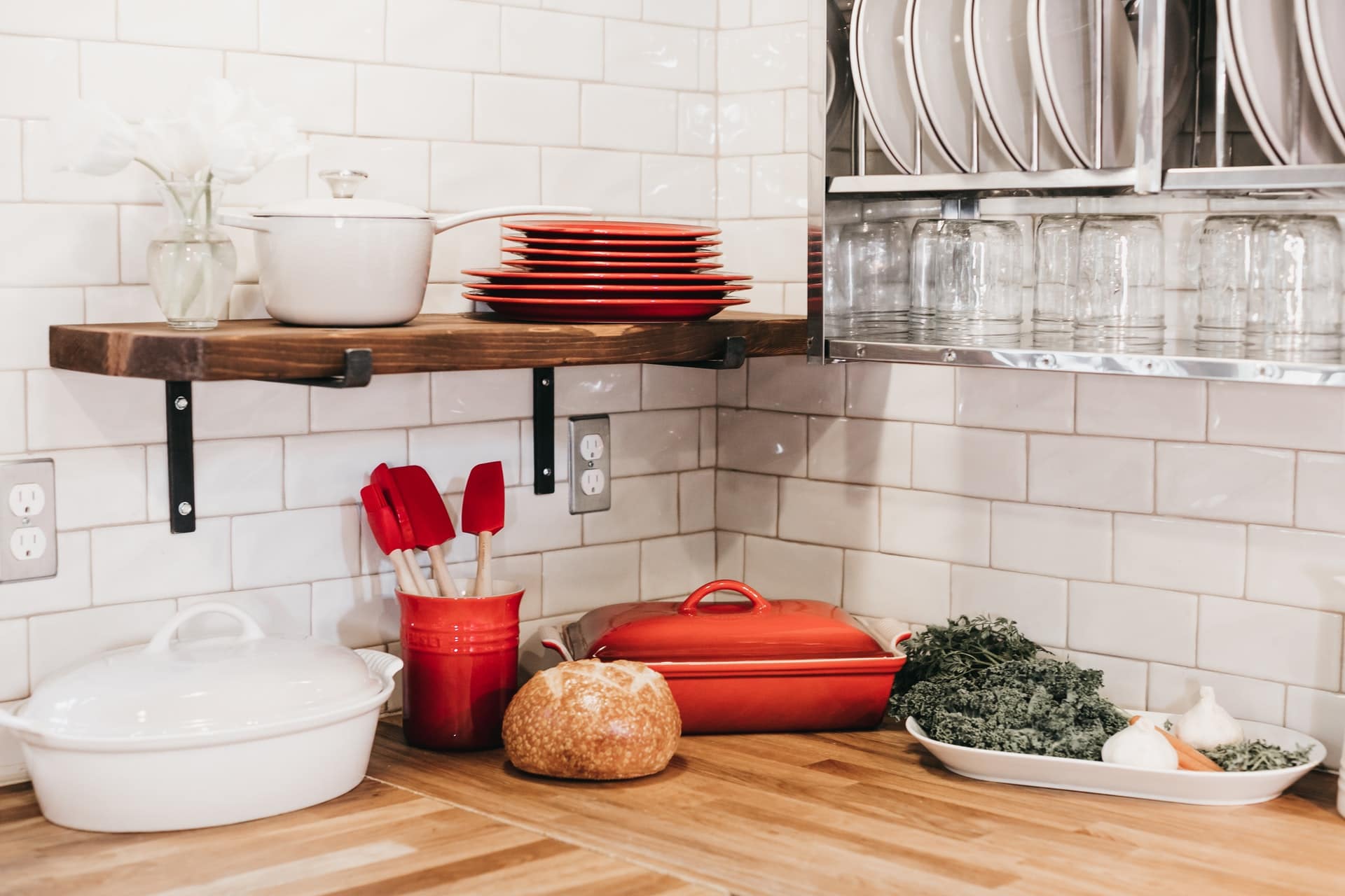 modern backsplash in a kitchen