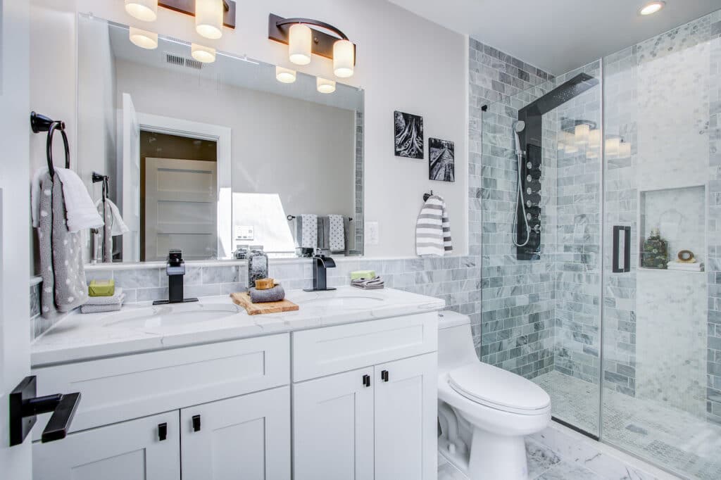 Small Bathroom Remodeling Ideas