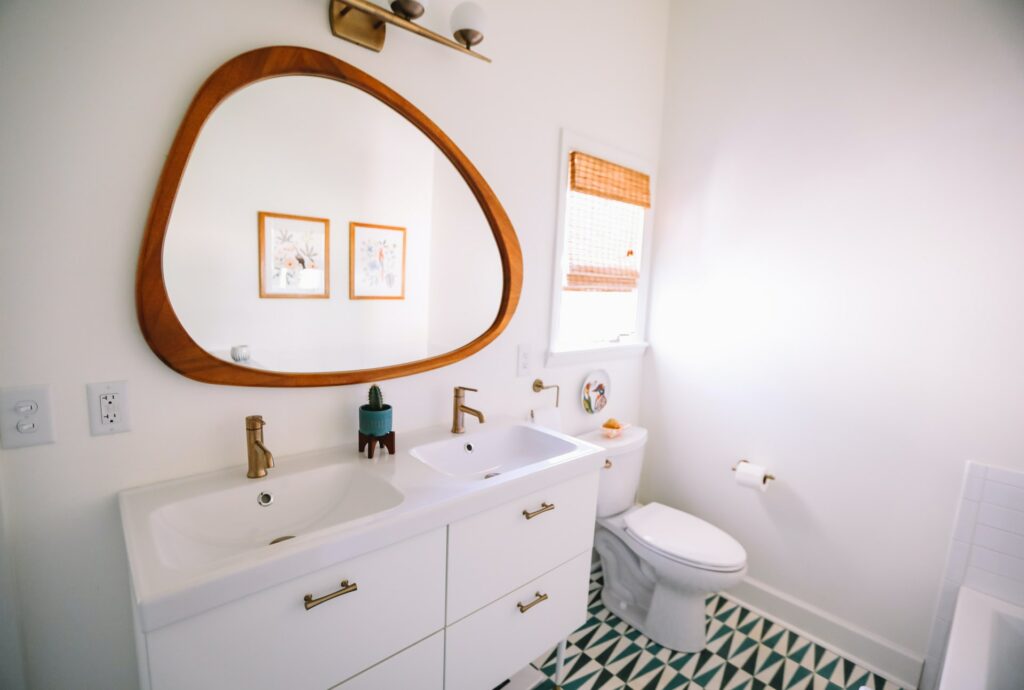 storage small bathroom remodel mistakes